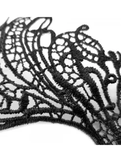 Maschera merlettata M2