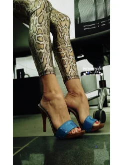 ZOCCOLI CON FASCIA IN...