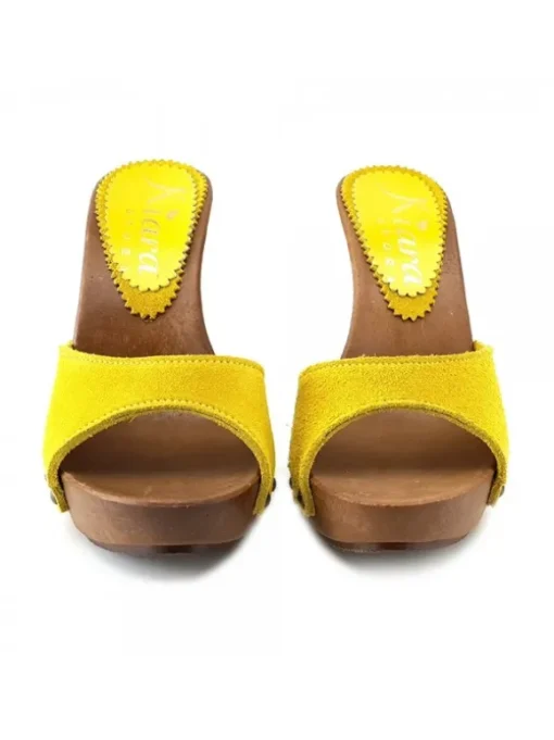 ZOCCOLI IN CAMOSCIO GIALLO...