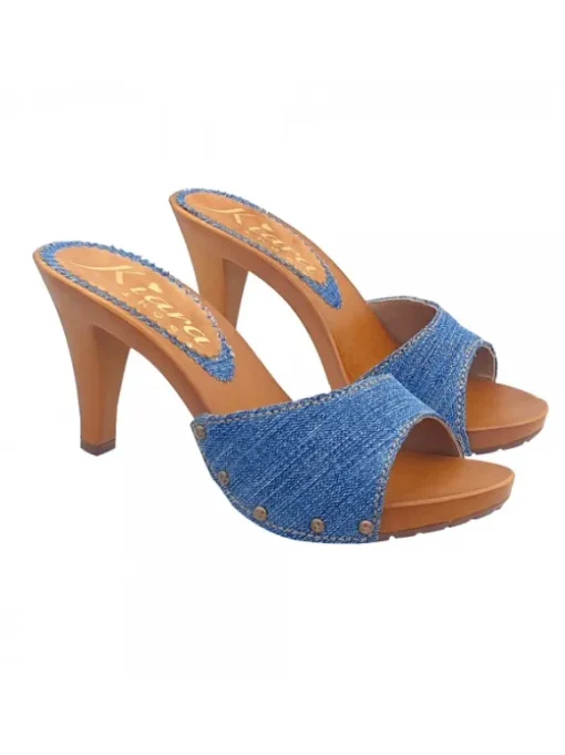 ZOCCOLI IN DENIM CON TACCO 9