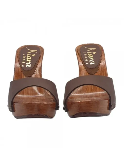 ZOCCOLI IN PELLE MARRONE...