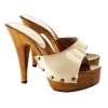 ZOCCOLI IN VERNICE BEIGE...