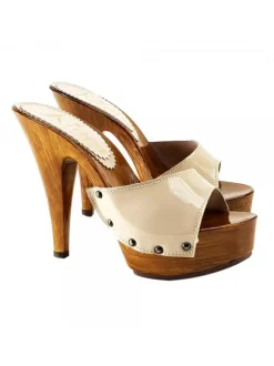 ZOCCOLI IN VERNICE BEIGE...