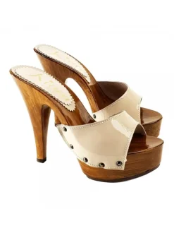 ZOCCOLI IN VERNICE BEIGE...