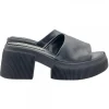 ZOCCOLI NERI IN PELLE CON...