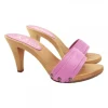 ZOCCOLO CON FASCIA IN PELLE...