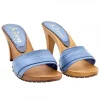 ZOCCOLO CON FASCIA IN PELLE...
