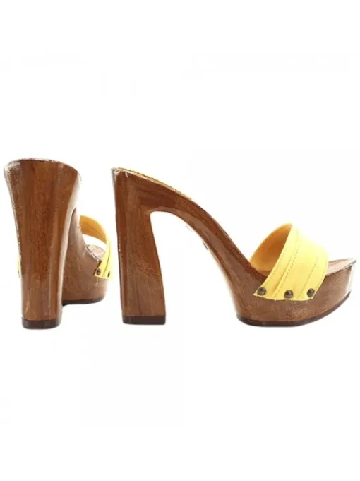 ZOCCOLO GIALLO CON TACCO...