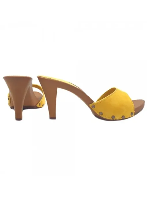ZOCCOLO IN CAMOSCIO GIALLO...